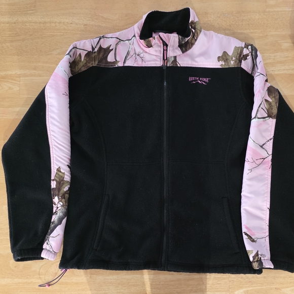 Realtree Pink and Black Jacket - Picture 1 of 6